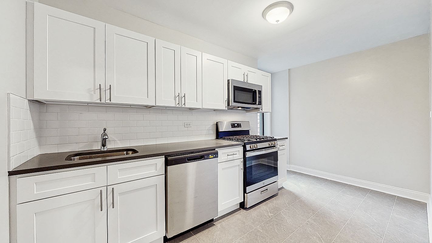 1818 Newkirk Ave Apt 1J – photo 2