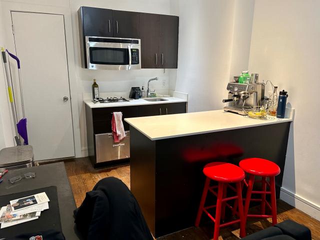 118 East 4th Street – photo 3