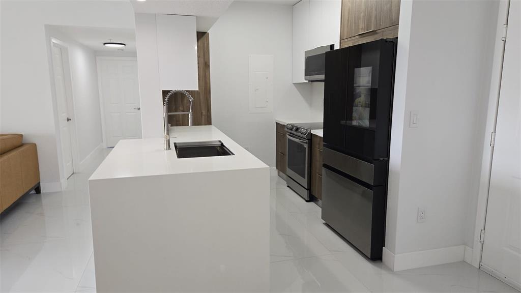 230 Southwest 117th Terrace – photo 1