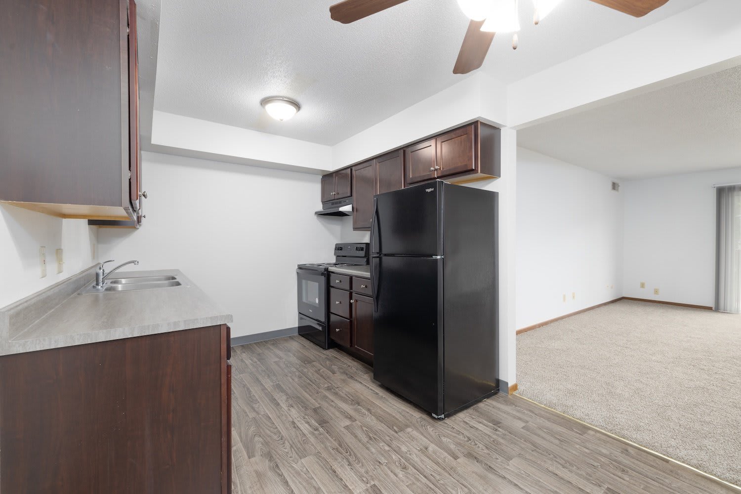 Windsor Heights Apartments – photo 3