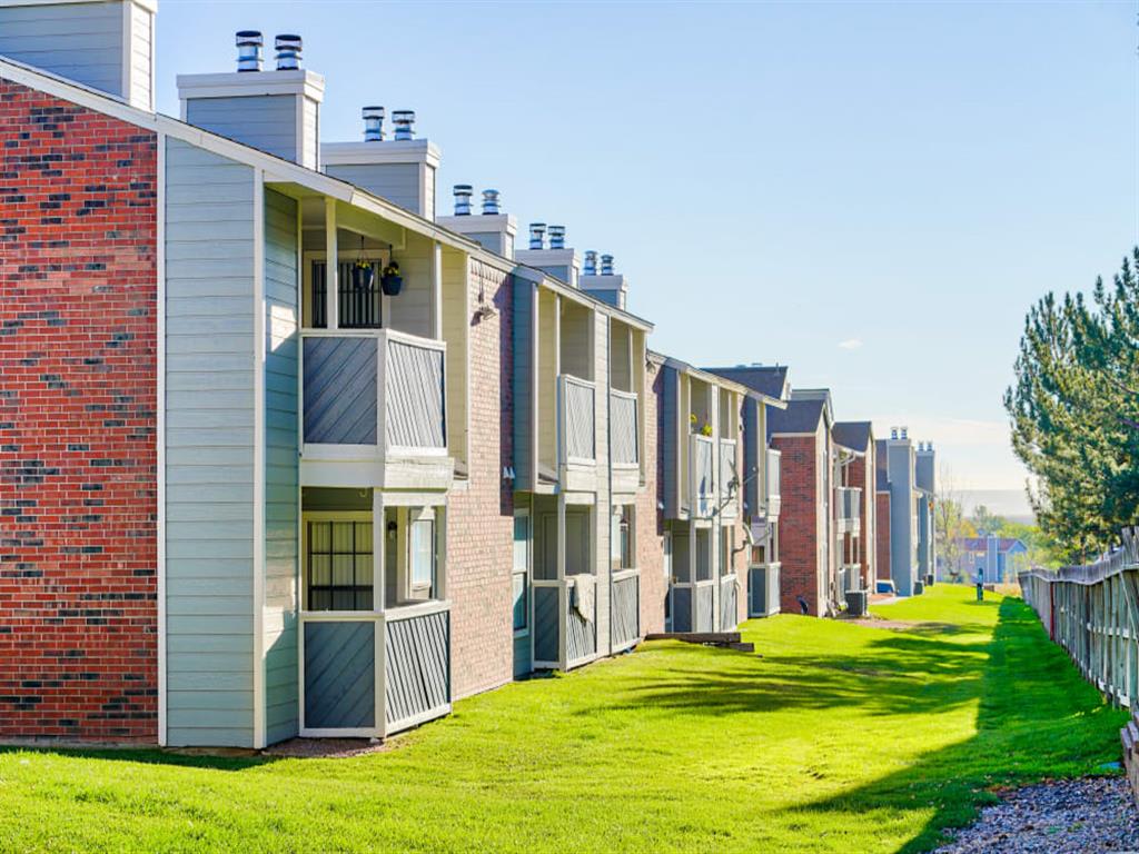 Mountain View Apartment Homes – photo 4