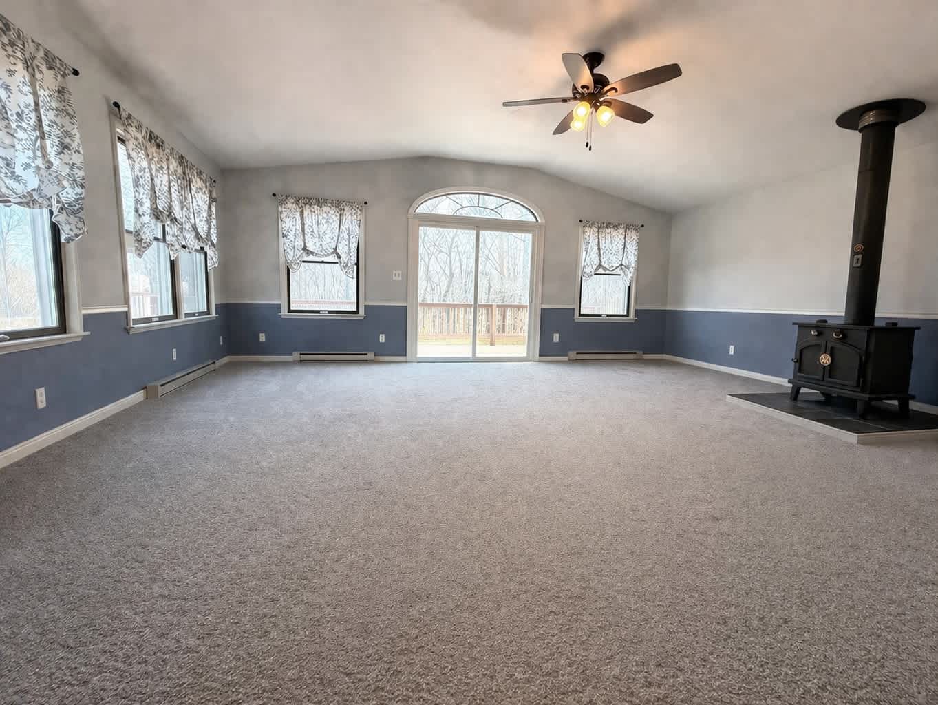2119 Oaklyn Dr. – photo 3