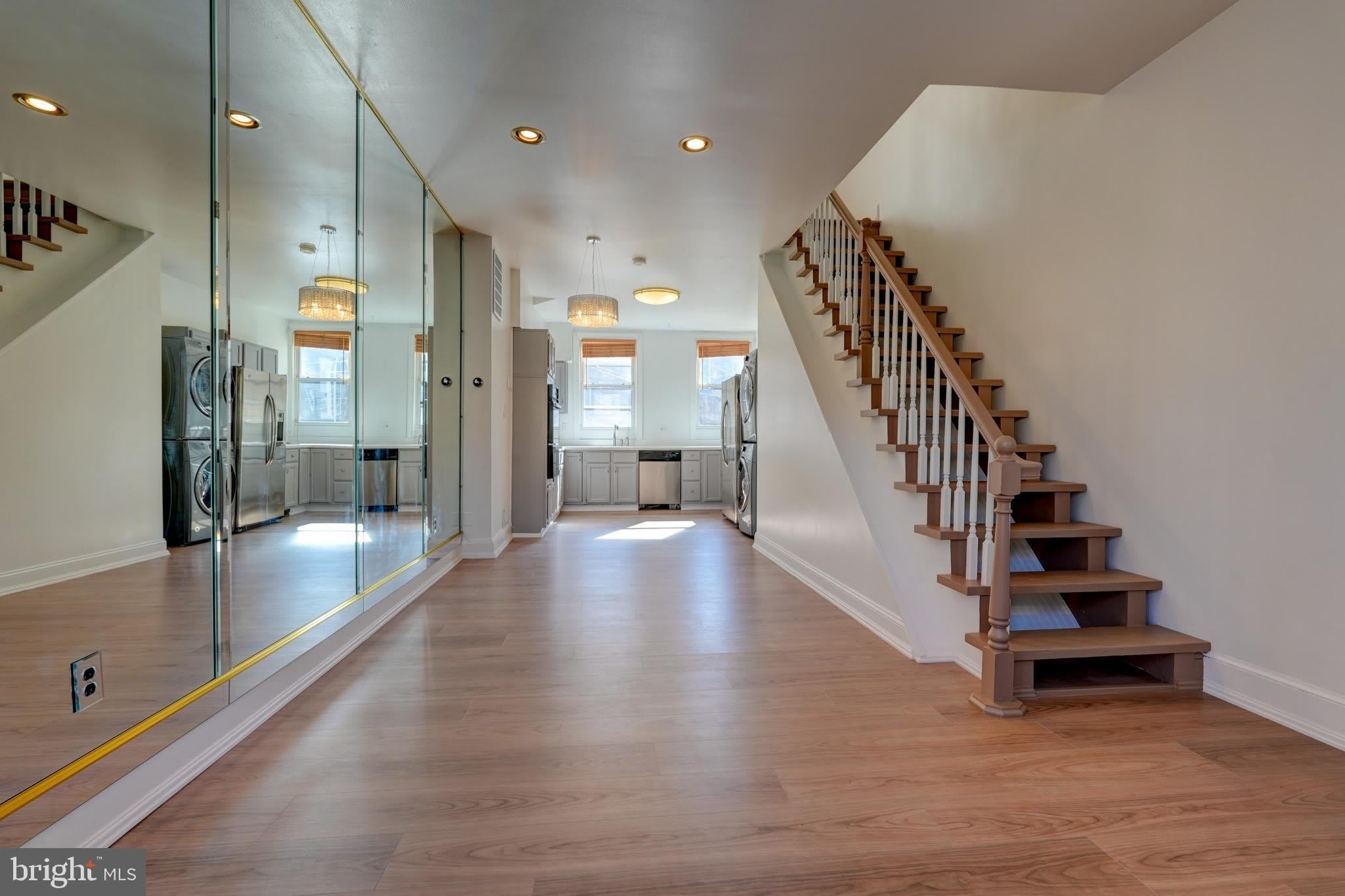 1209 I Street SE – photo 4