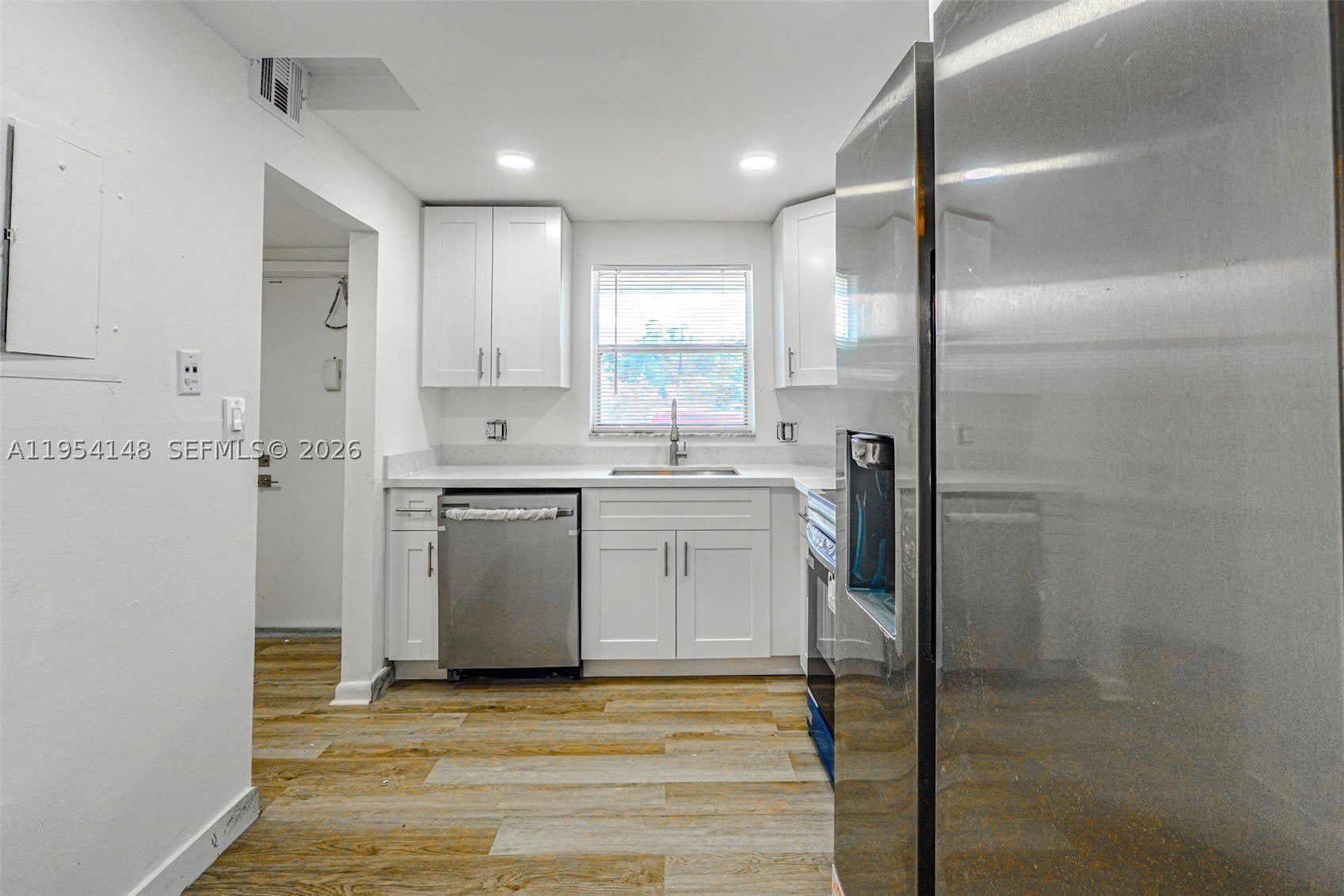 5100 SW 64th Ave – photo 5