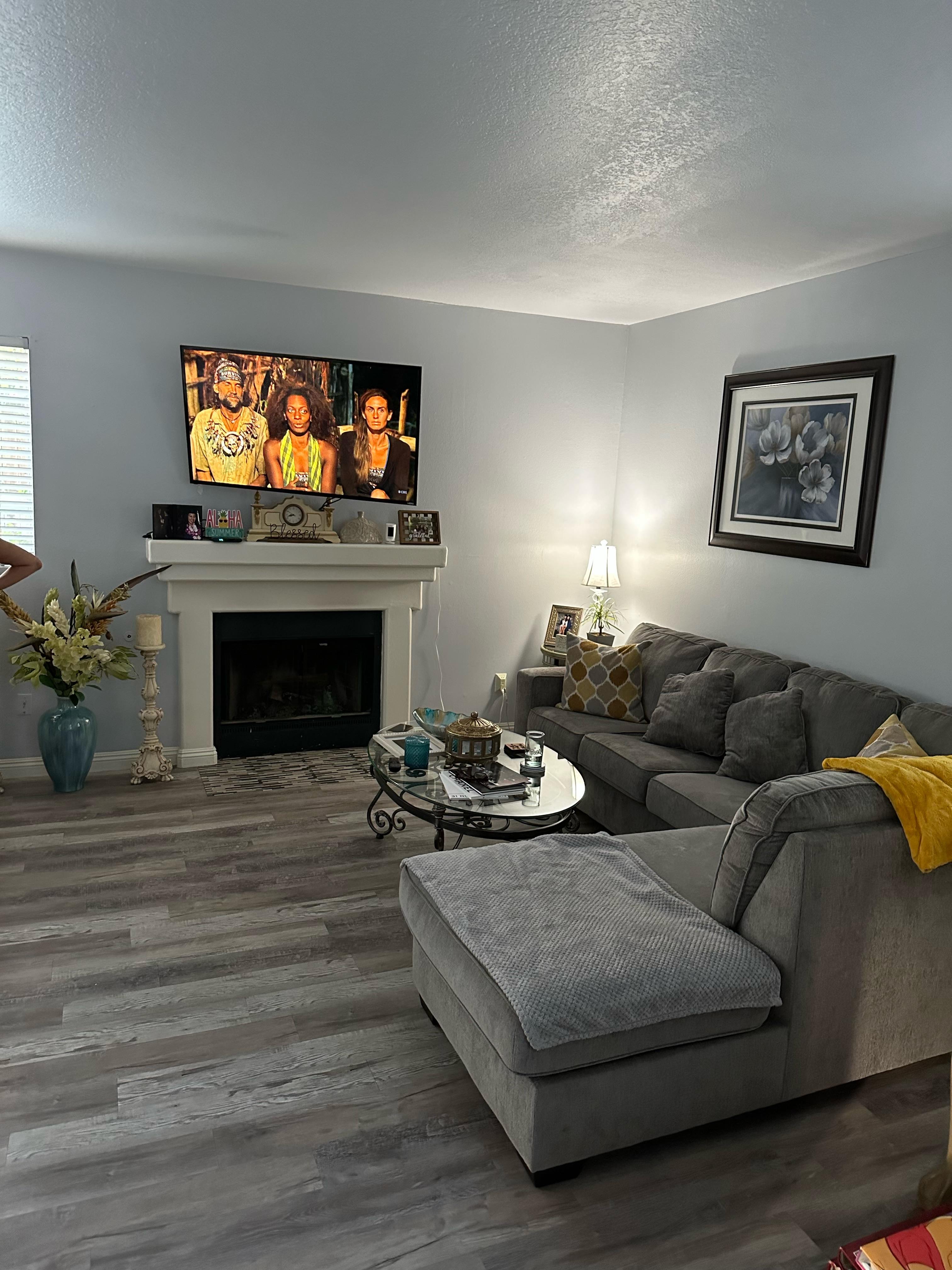 4371 Oak Glen St – photo 3