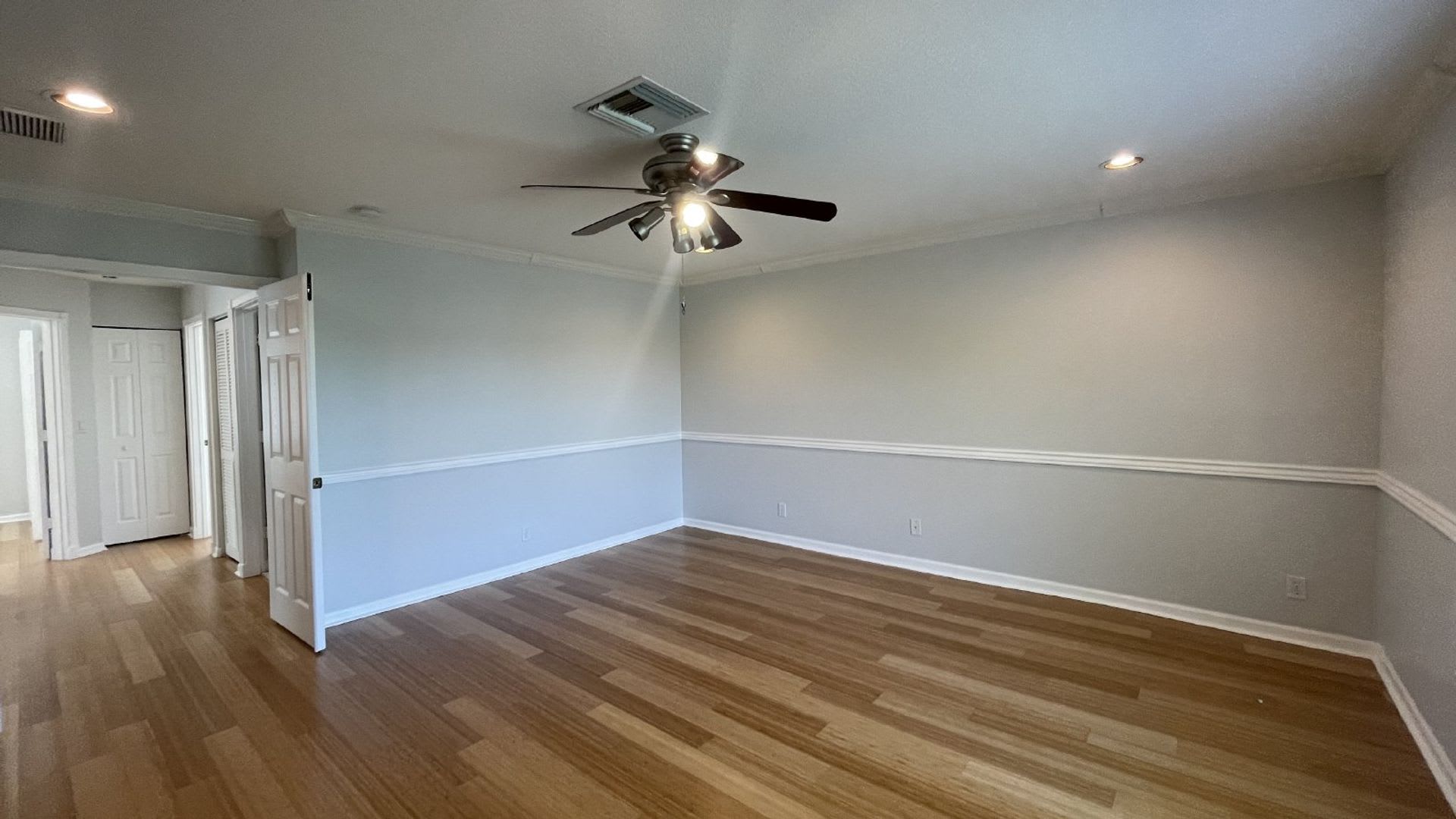 Beautiful 4Br Waterfront Home In Lakes Of Laguna – photo 5