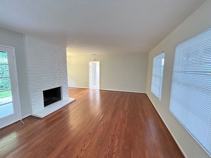 5128 Crown Ave – photo 2