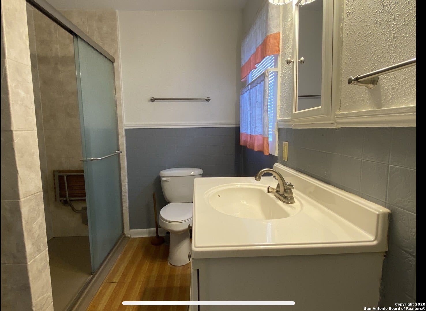 1130 Sims Ave – photo 4