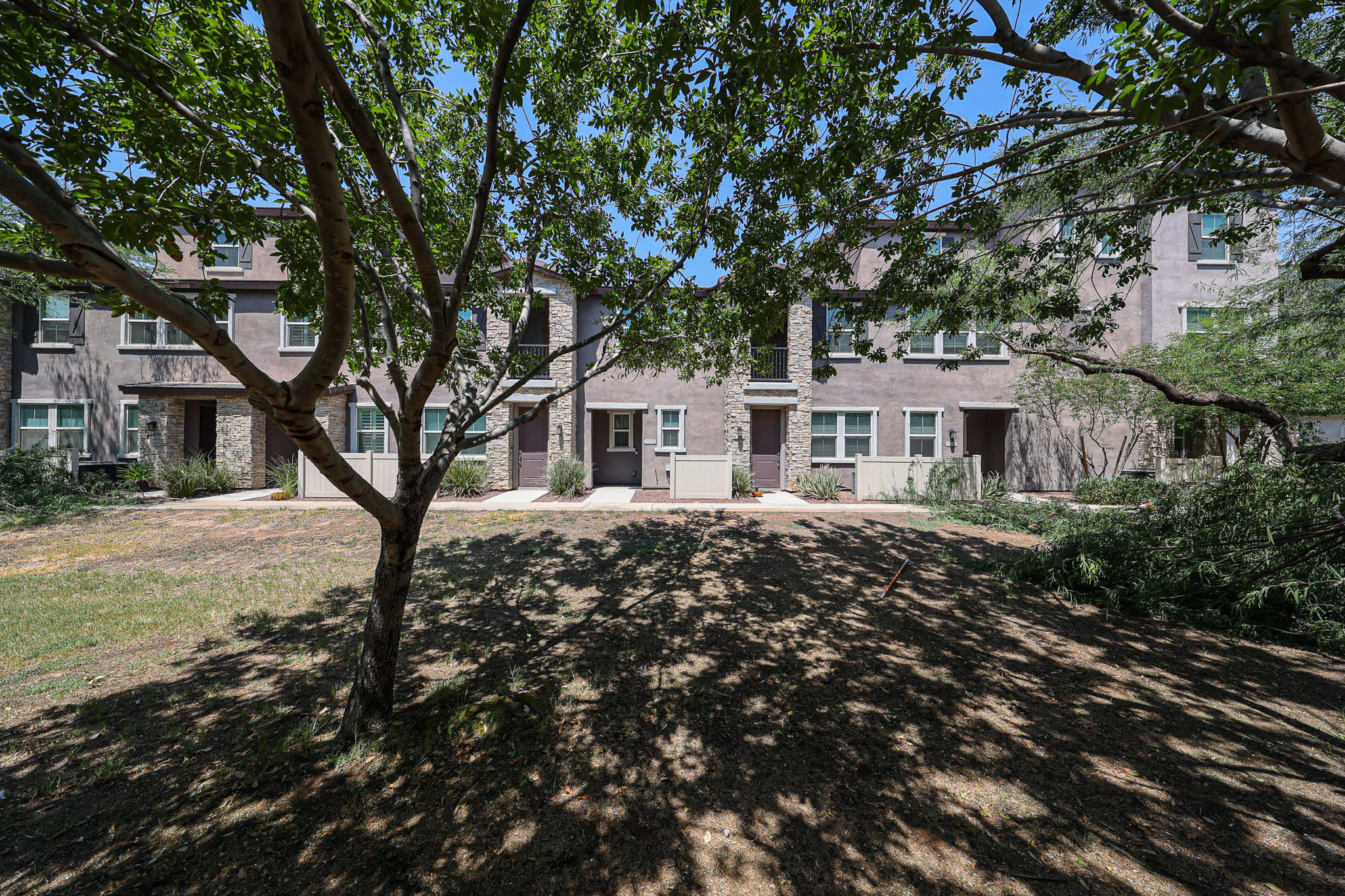 2321 East Hidalgo Avenue – photo 2