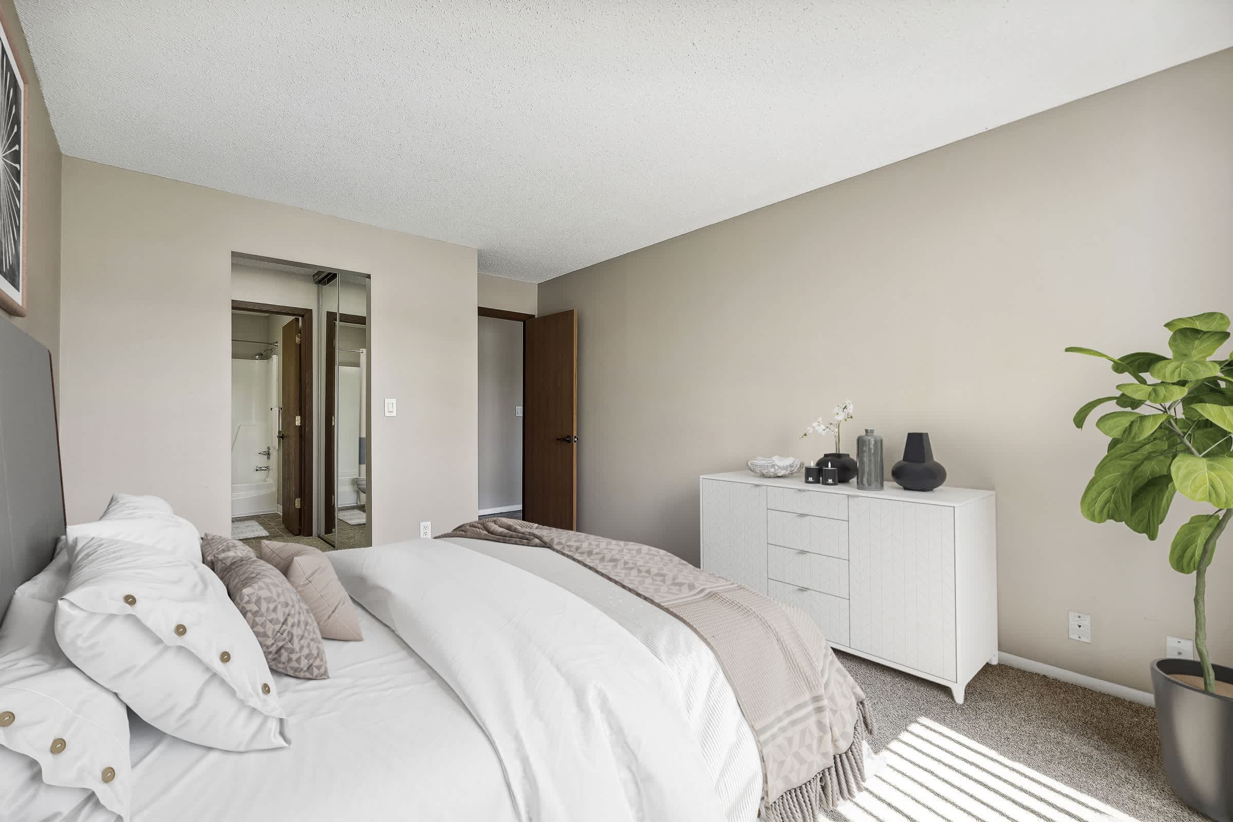 Willow Creek Apartments – photo 5