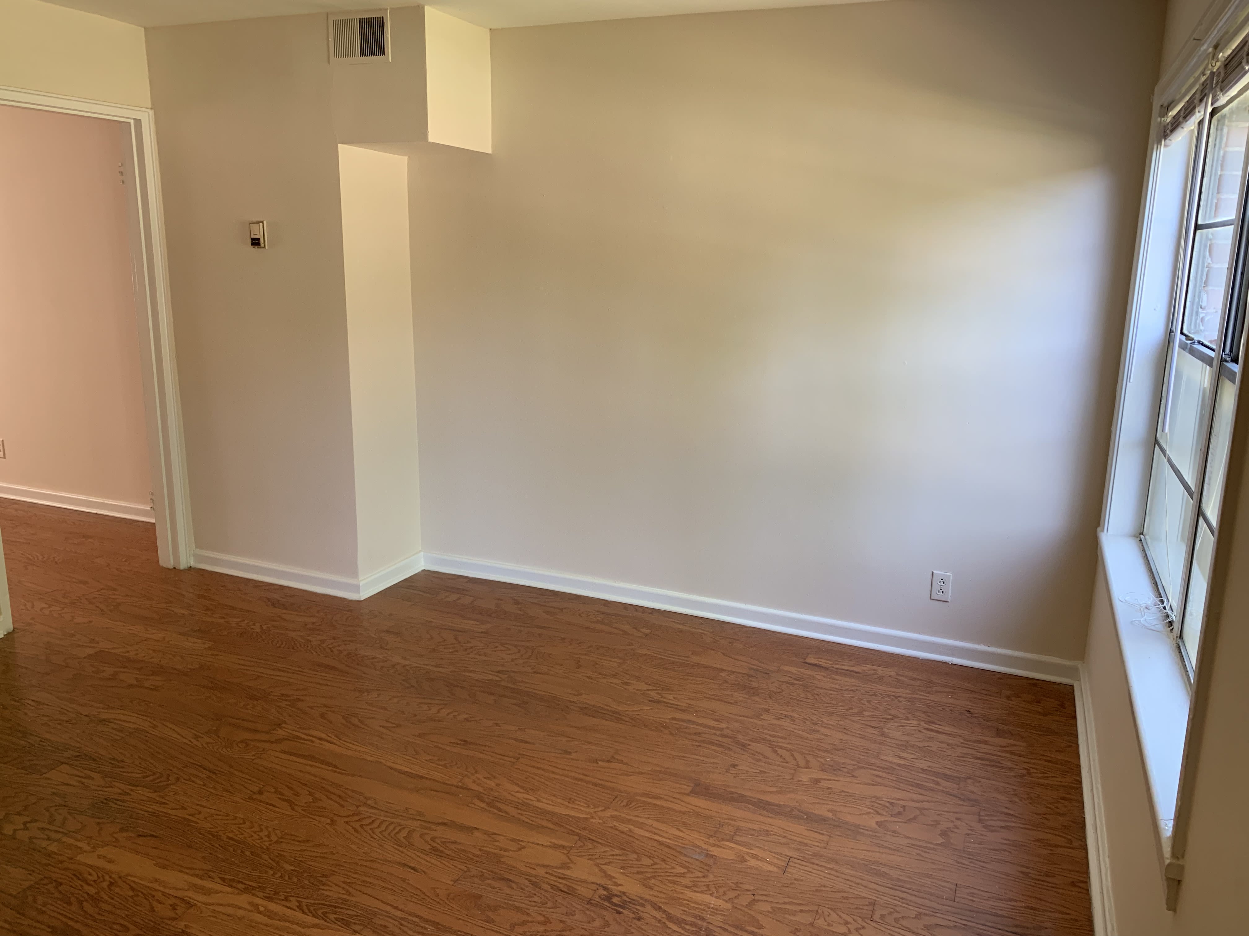 1660 Valley Ave – photo 4