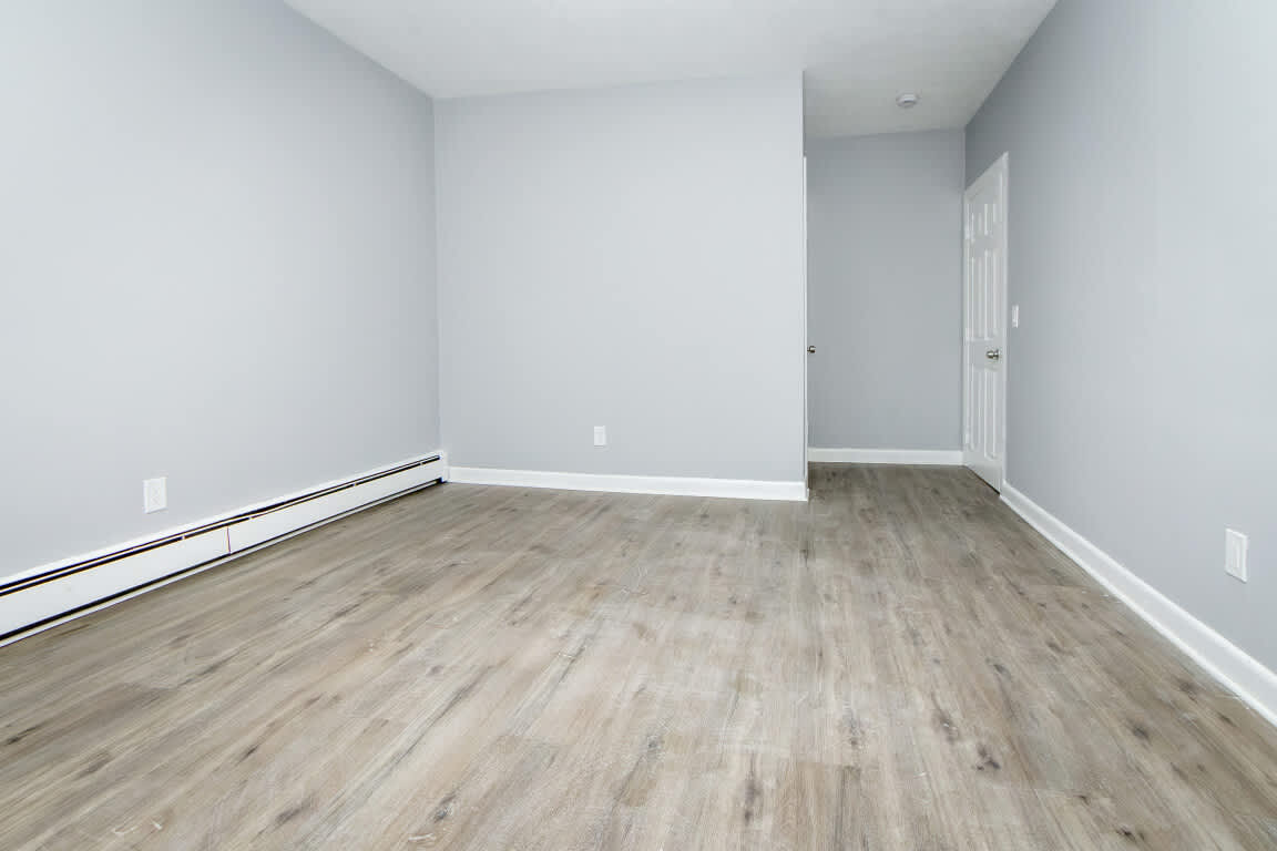 23-25 W Wyoming Ave – photo 2
