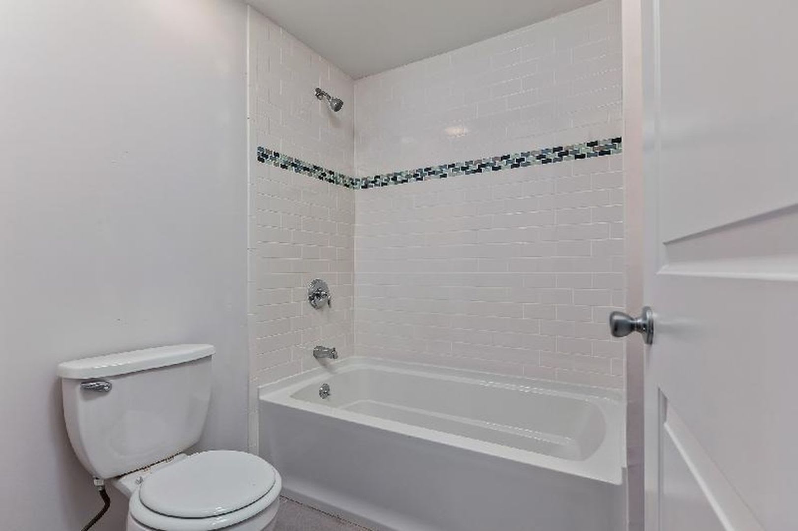 1006 Tremont St #2B Boston MA 02120 – photo 4