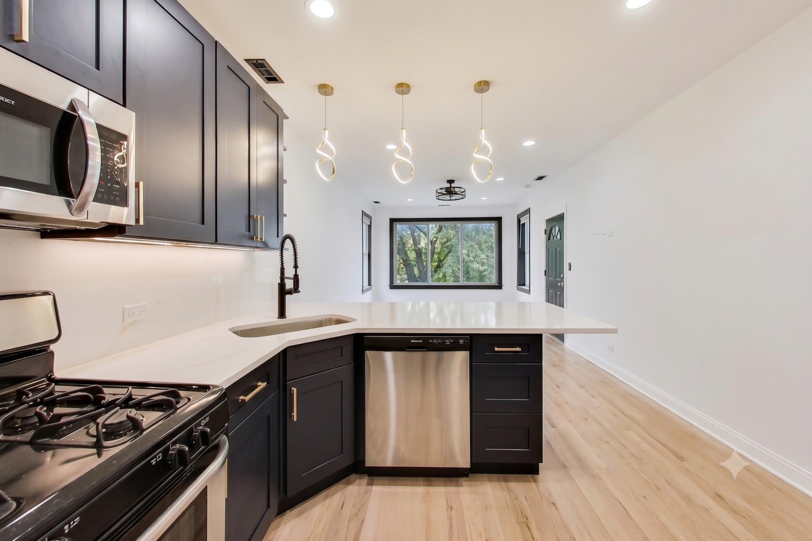 4815 W Patterson Avenue – photo 3