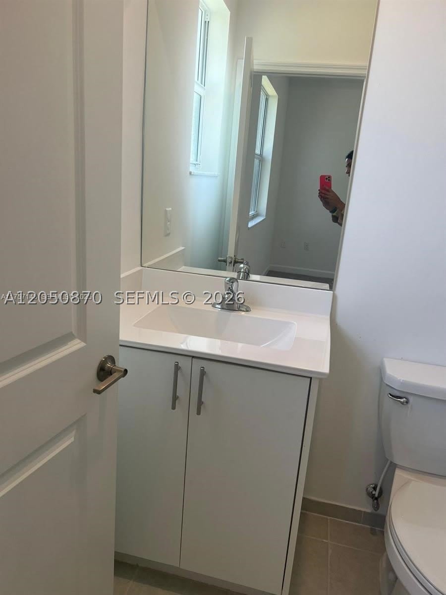 1642 SE 26th Ter – photo 4