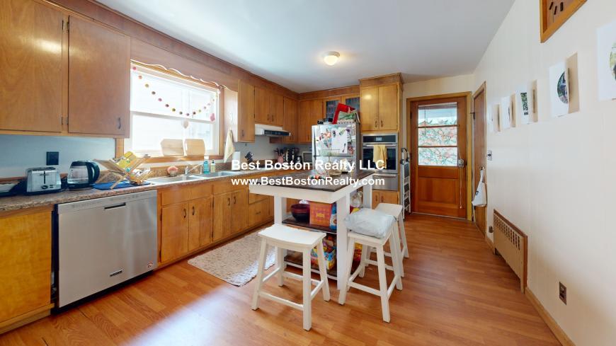 102 Raymond Ave. – photo 4