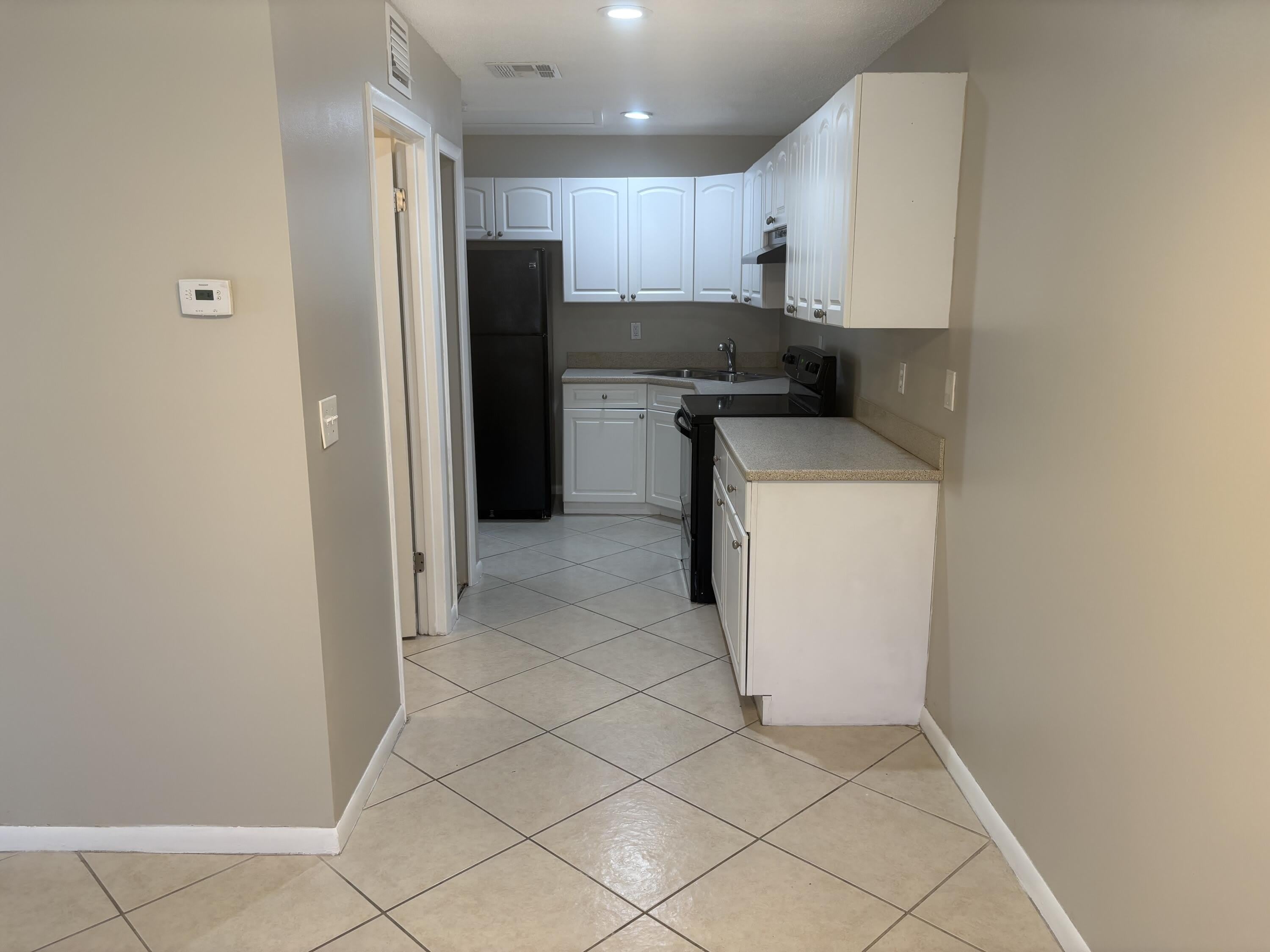 2011 Oleander Boulevard – photo 4