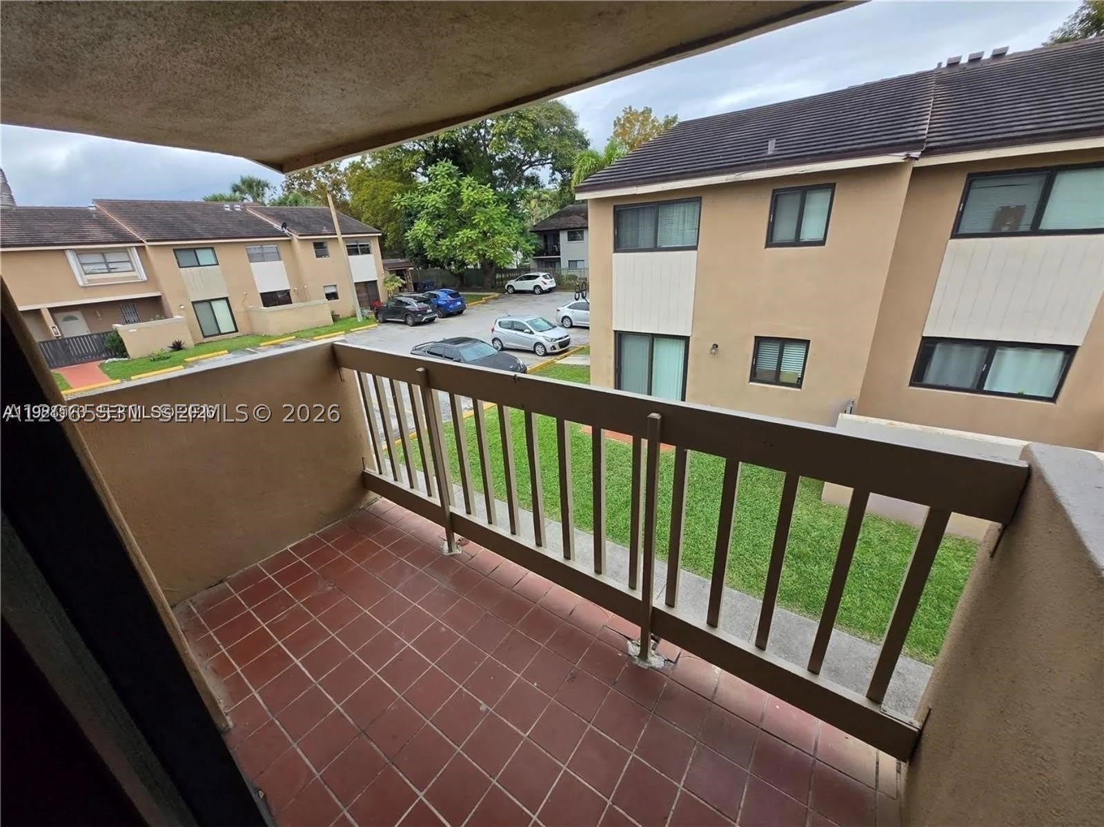 15407 SW 80th St – photo 2