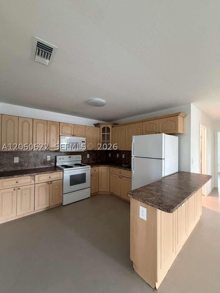 10501 Sw 172Nd St – photo 3