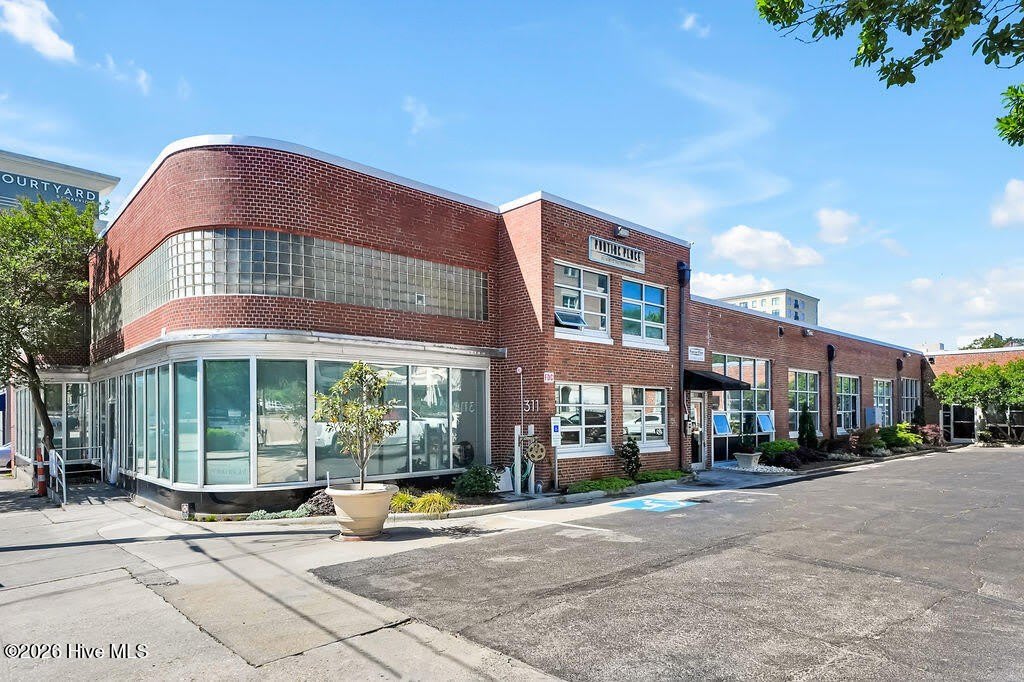 311 N 2Nd Street – photo 2