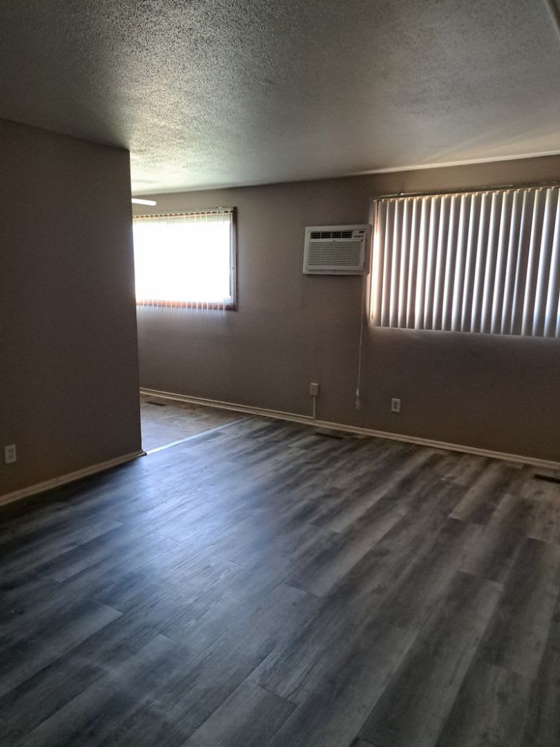 Heights Apartments 191 Island Park – photo 2