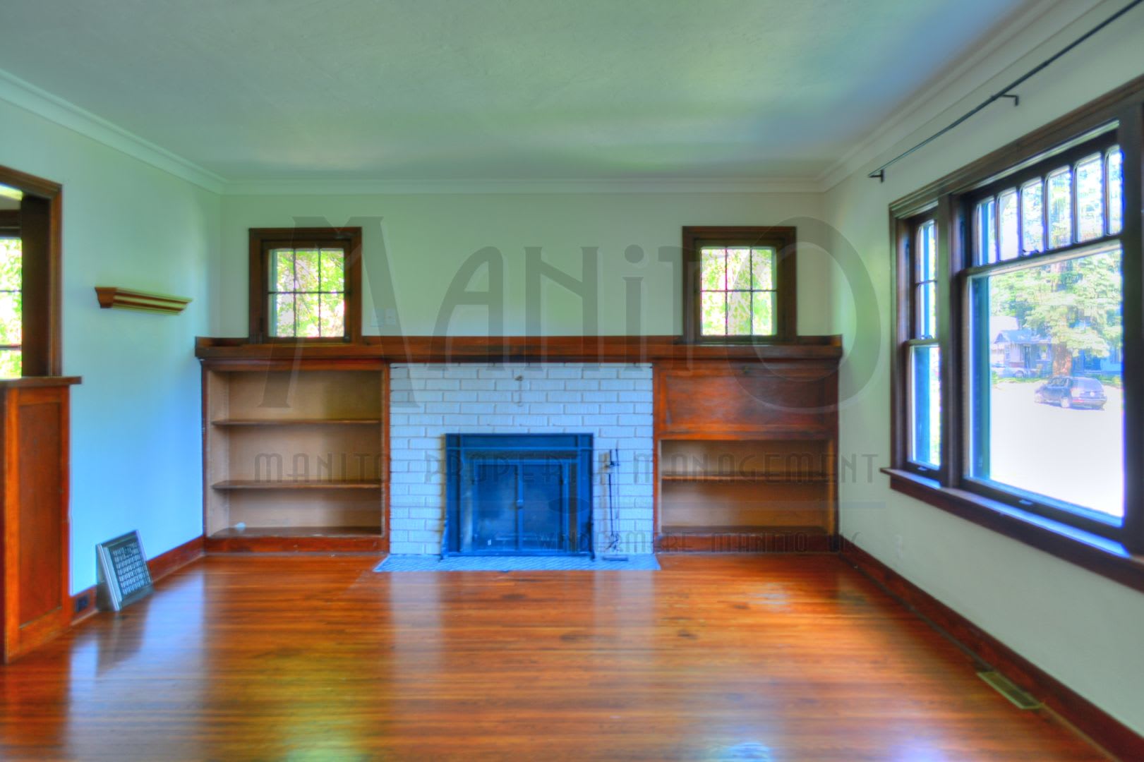 Bungalow in the Heart of the Perry District – photo 5