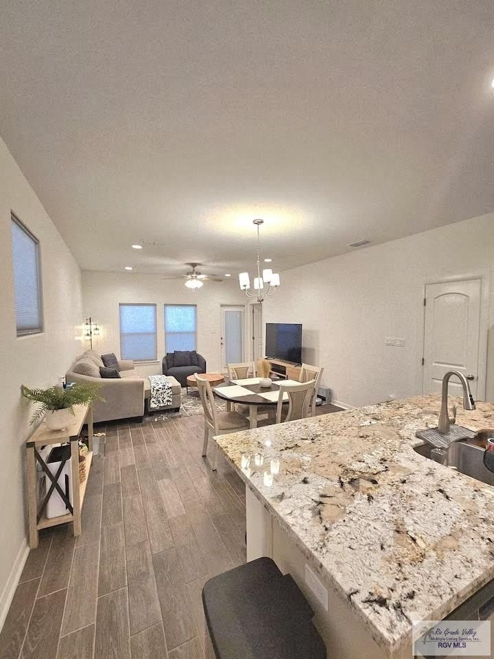 2161 GROVE LN – photo 4