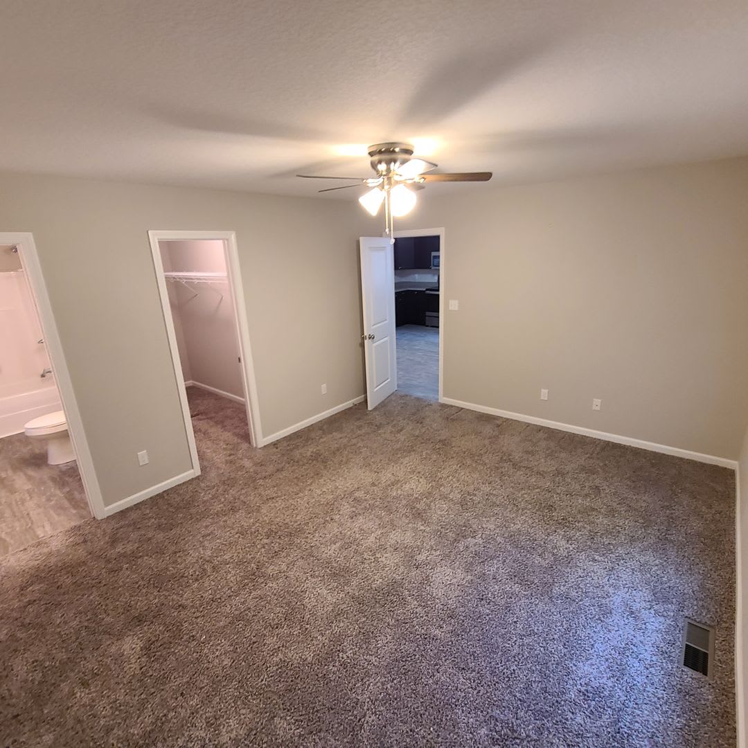Knoxville 37917 3 Bedroom 2 Bath Home Cell Or Office – photo 4