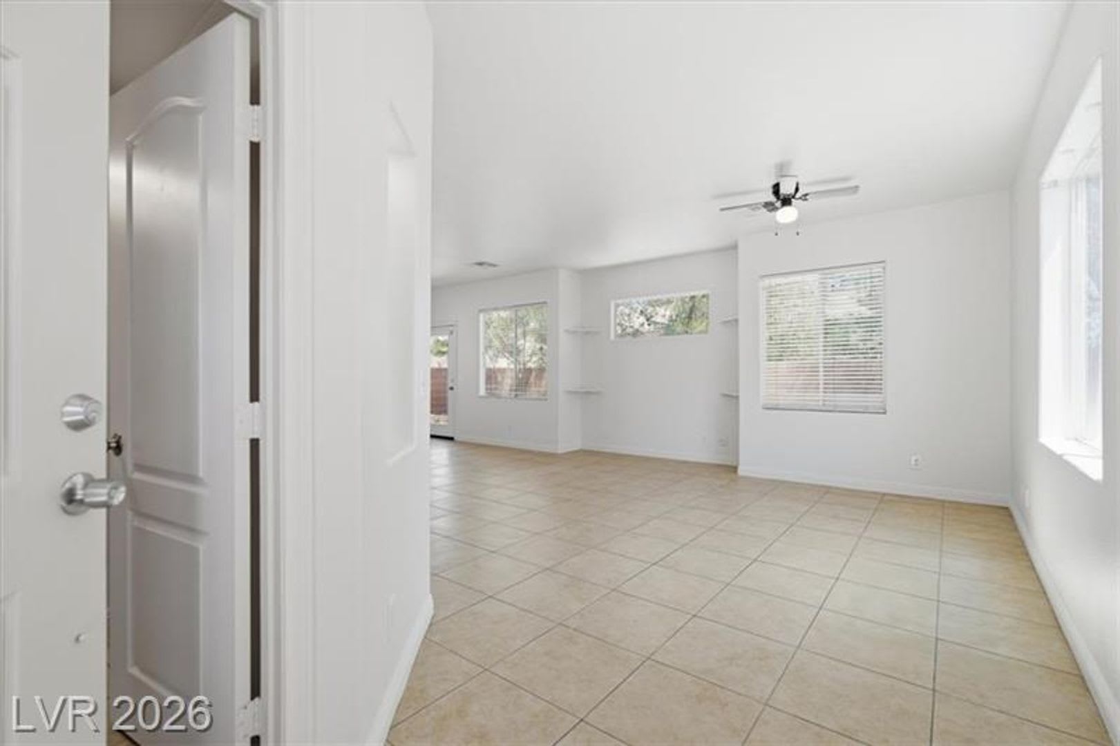 Inviting 3-Bedroom Home with Oversized Loft in Gated Southwest Community – photo 4