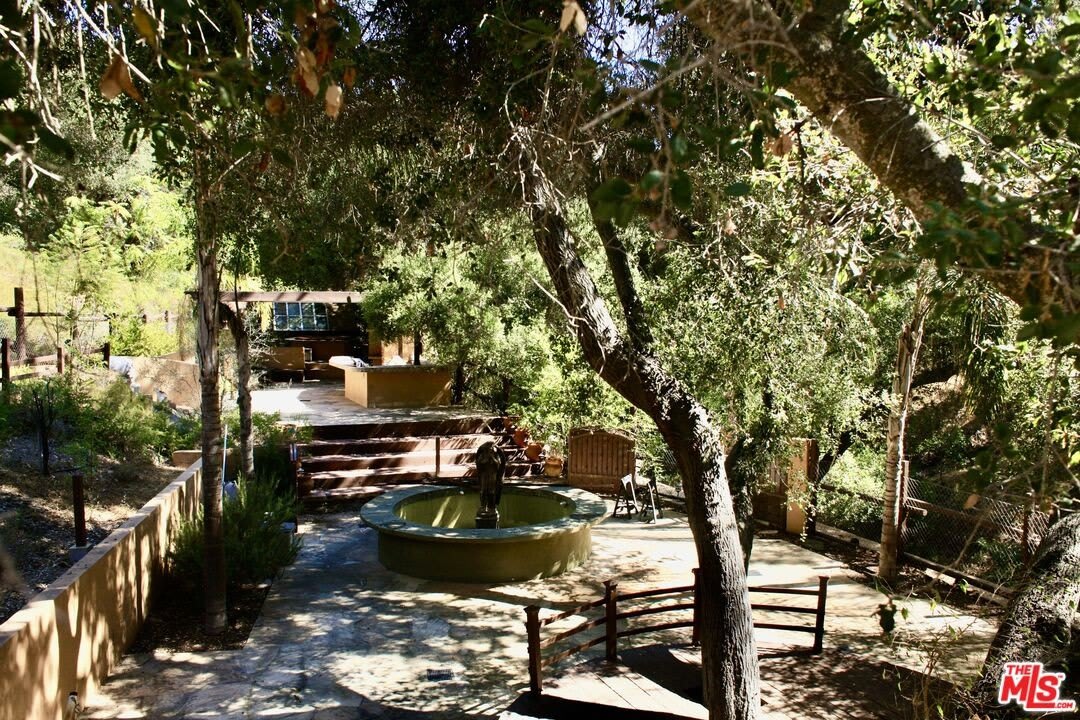 1578 Topanga Skyline Dr – photo 4