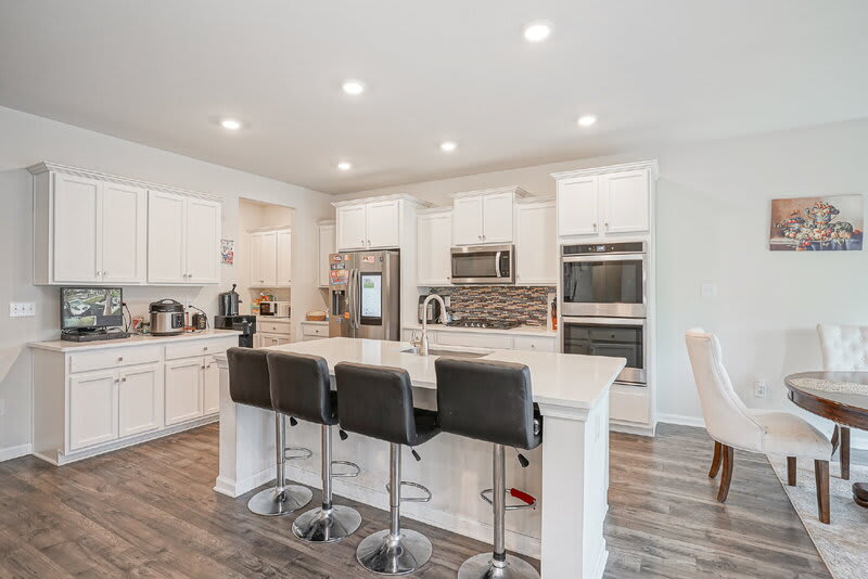 32 Westmont Dr – photo 4