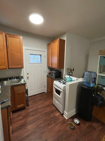 631 W Roscoe St – photo 2