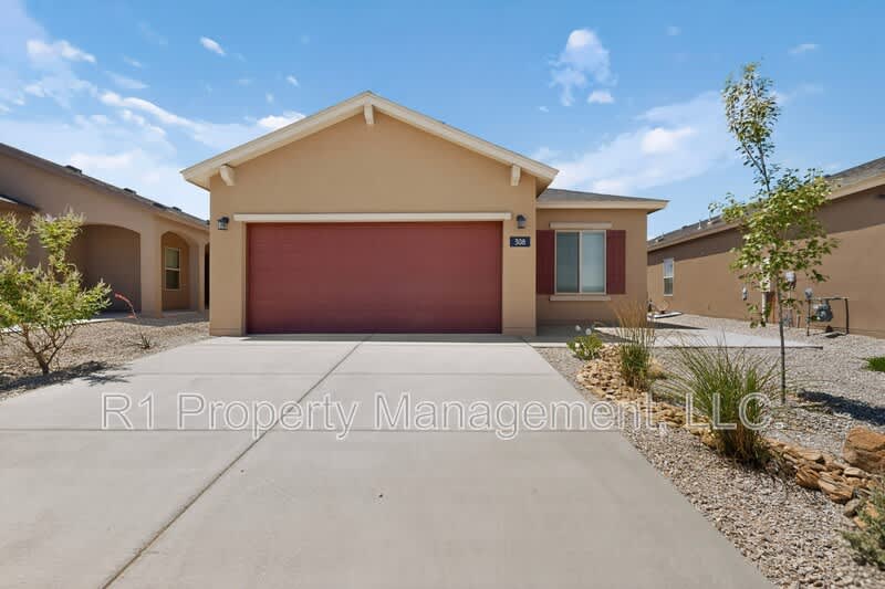 308 Prism Avenue Southwest – photo 2