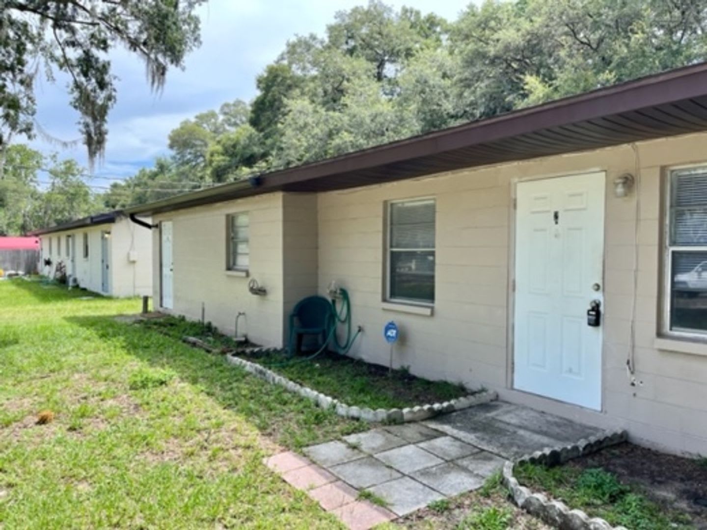 Cozy 1 Bedroom Home In Dade City – photo 1