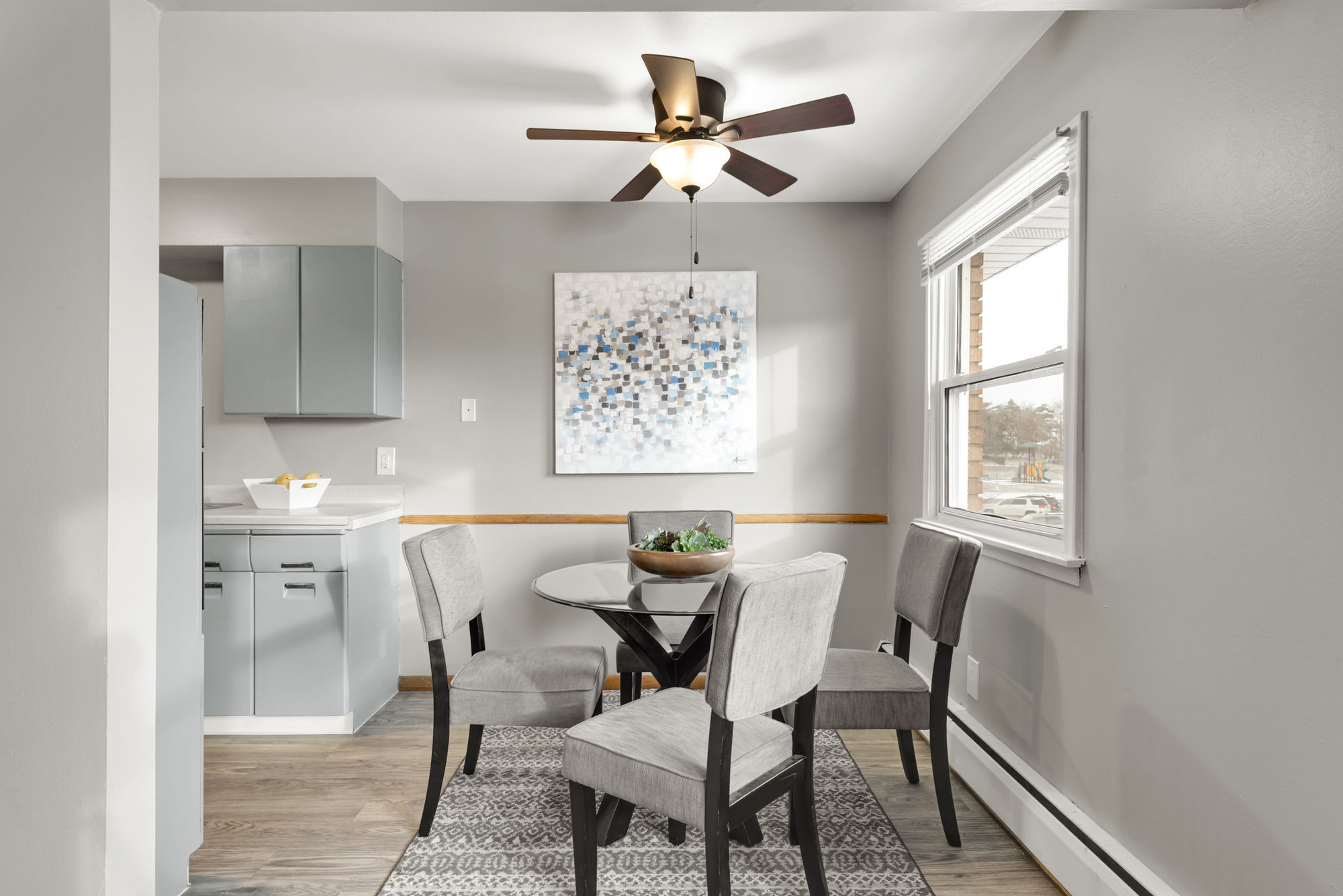 Brentwood Park Townhomes and Apartments – photo 4