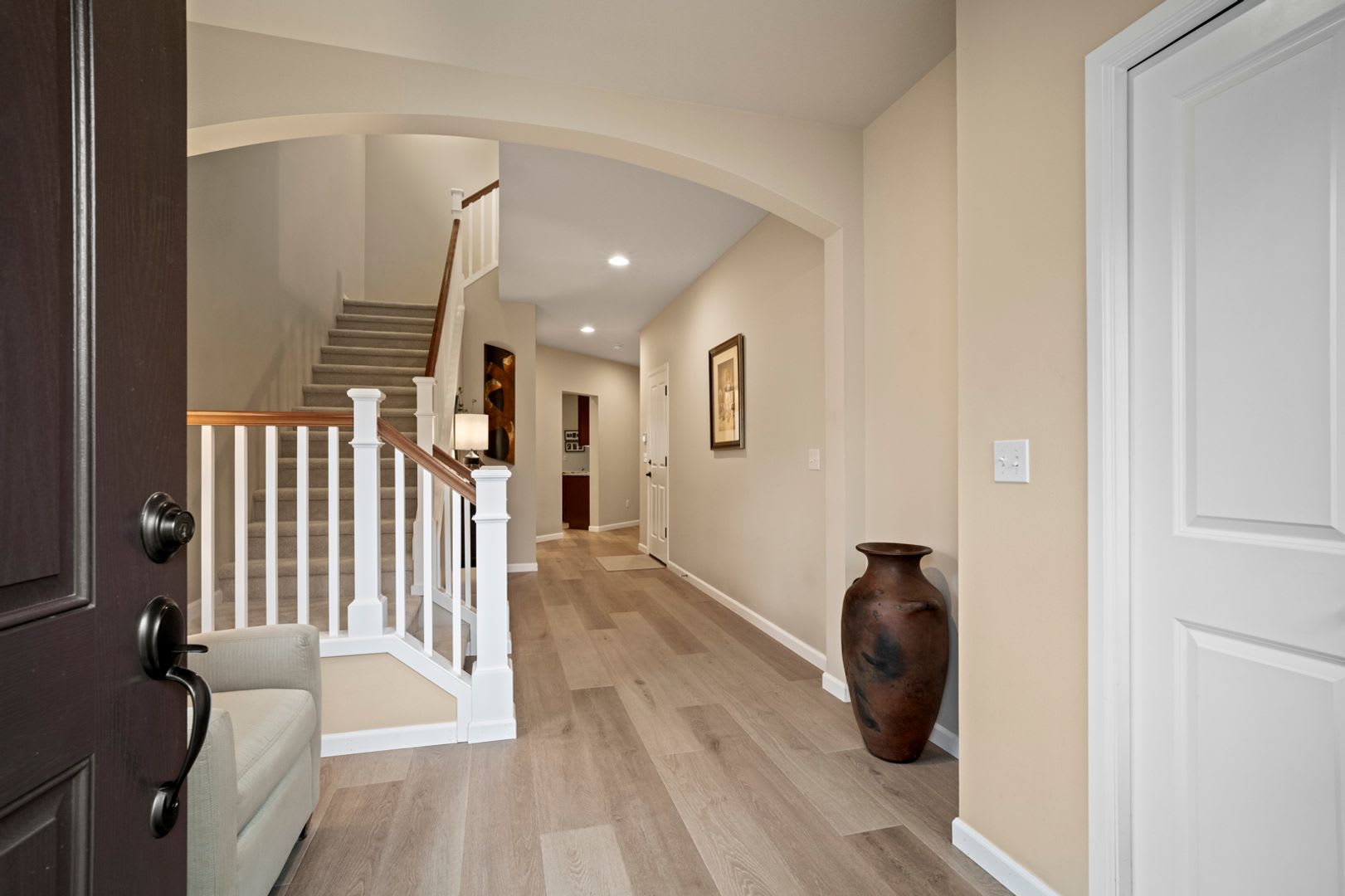 Spacious 5BD Home with Bonus Room and Chefs Kitchen In Duvall! – photo 3