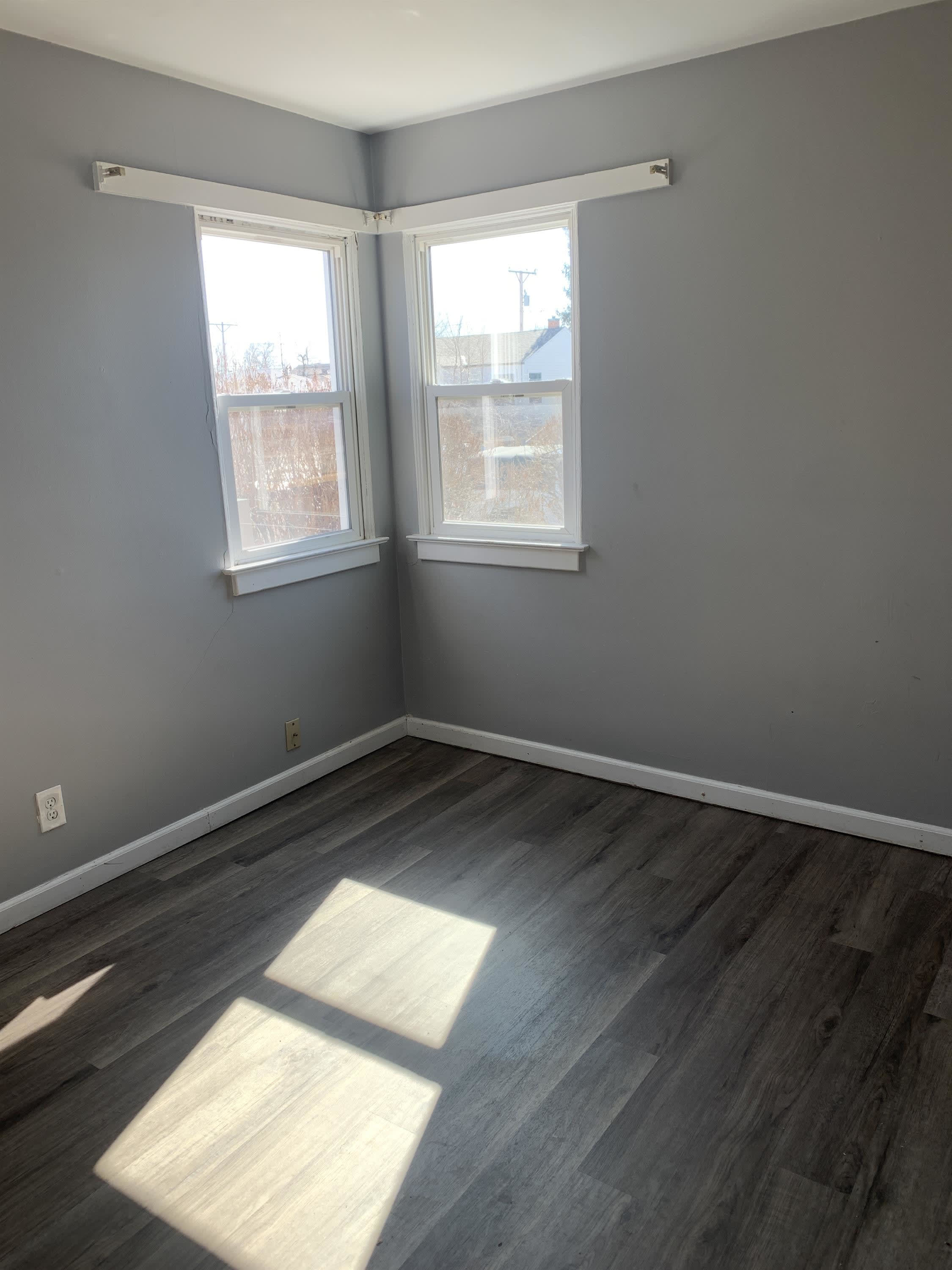 2102 E 16th -Main – photo 4