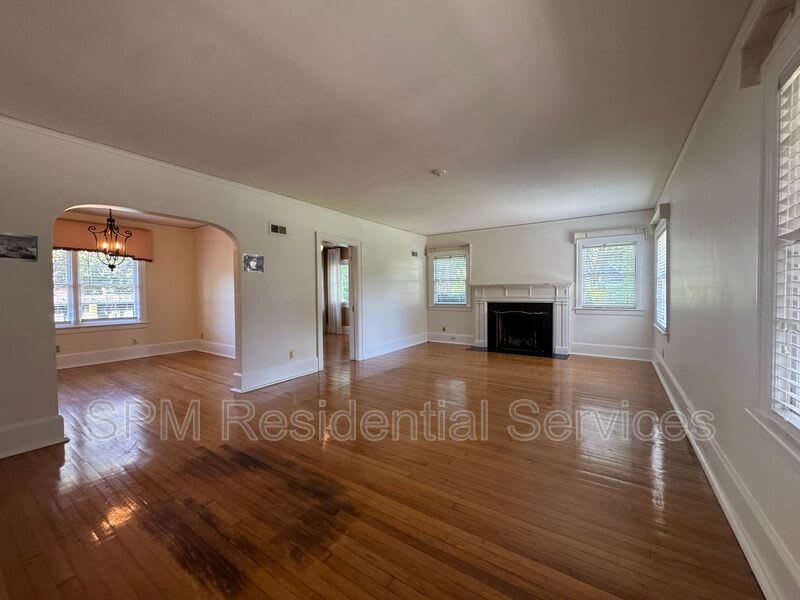 6 Keaton Ave – photo 5