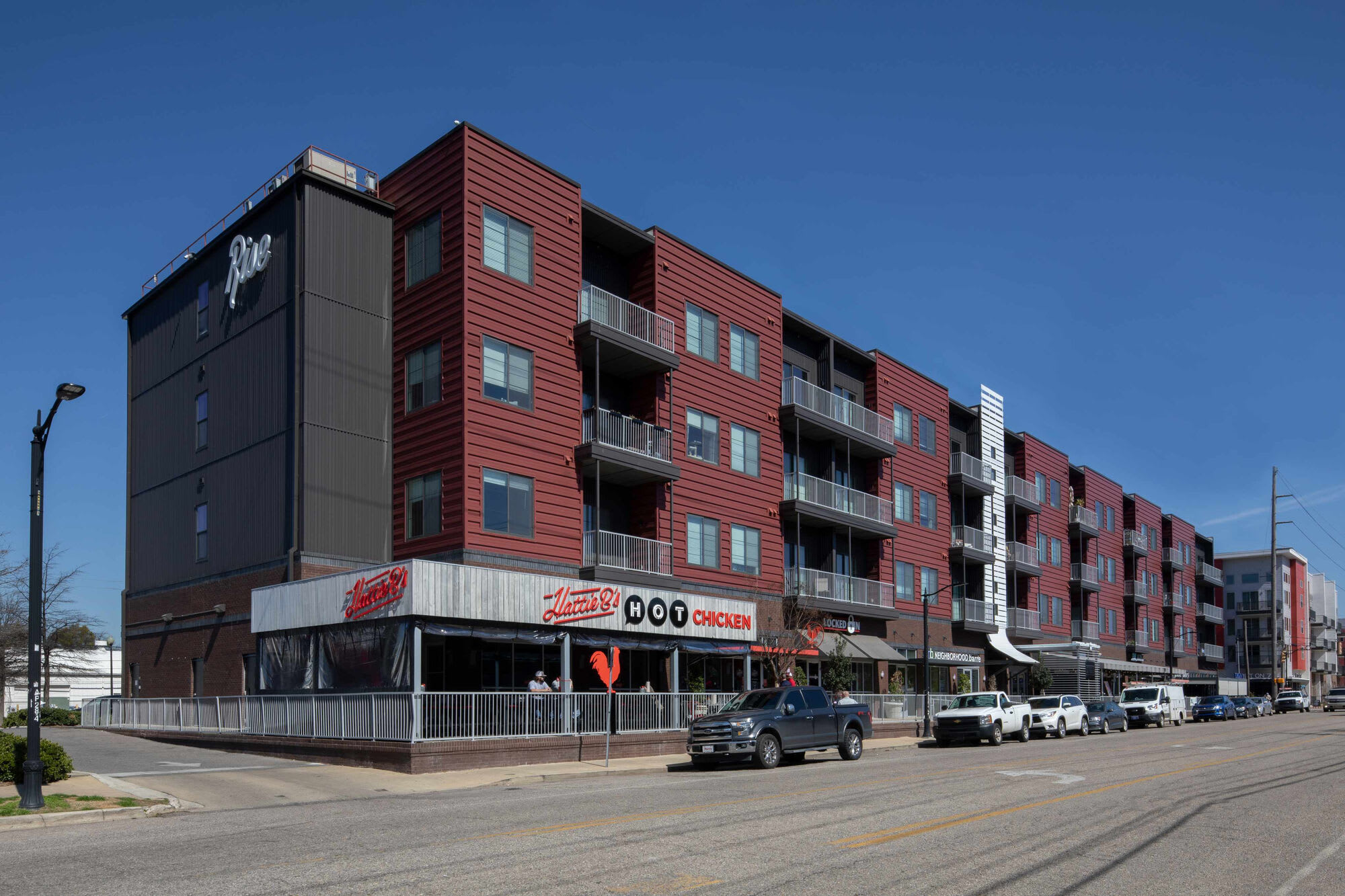 Rise Lakeview – photo 1