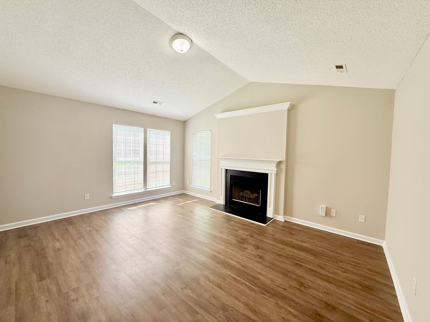 1706 Oakdale Green Drive – photo 2