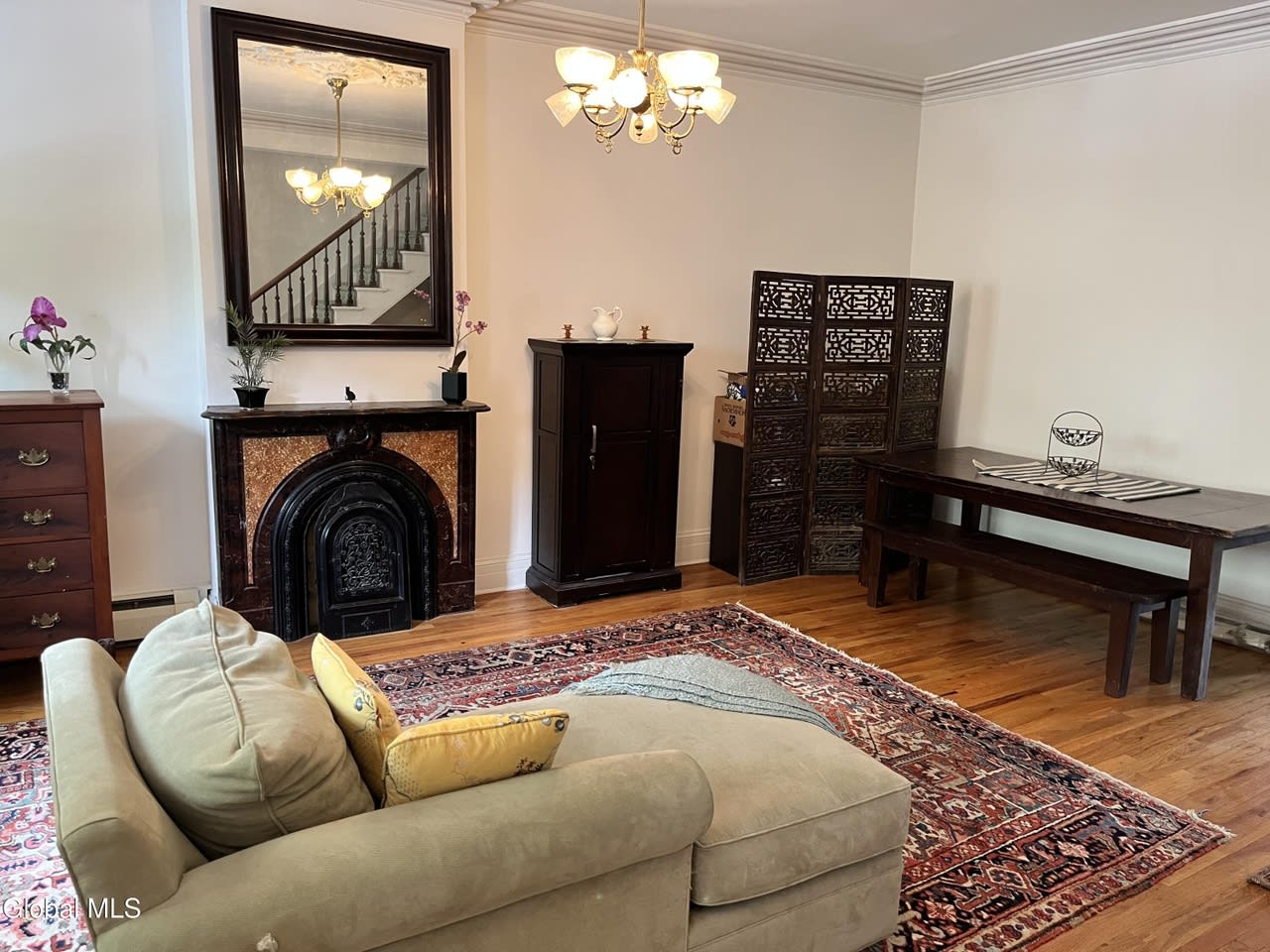 375 Hudson Ave – photo 2