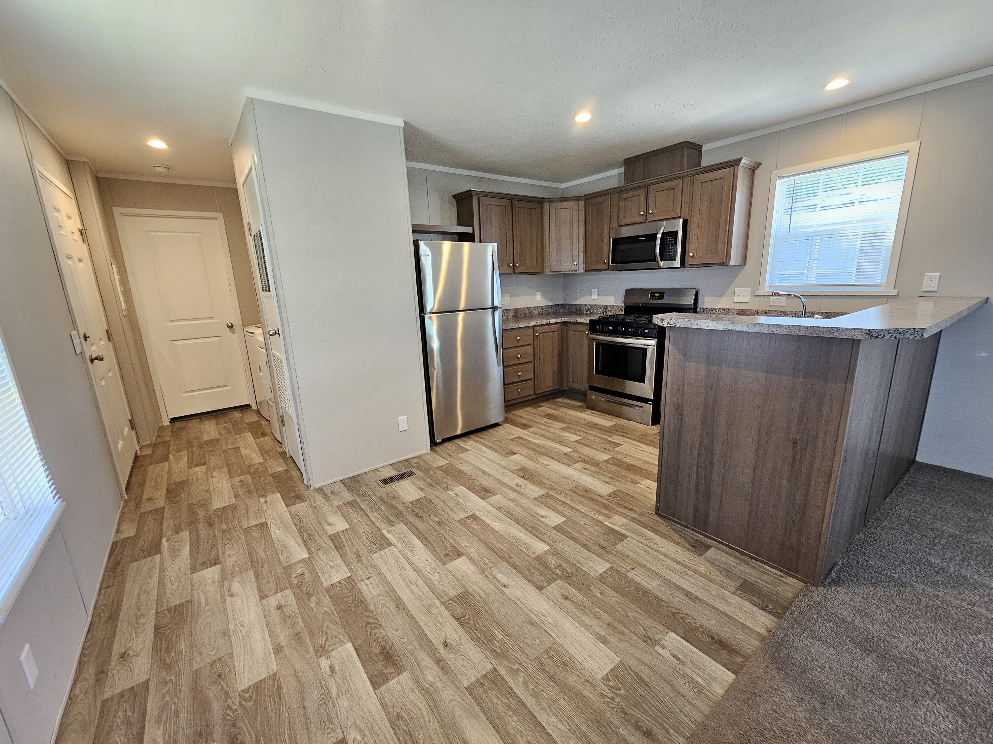 2344 Dogwood St – photo 2
