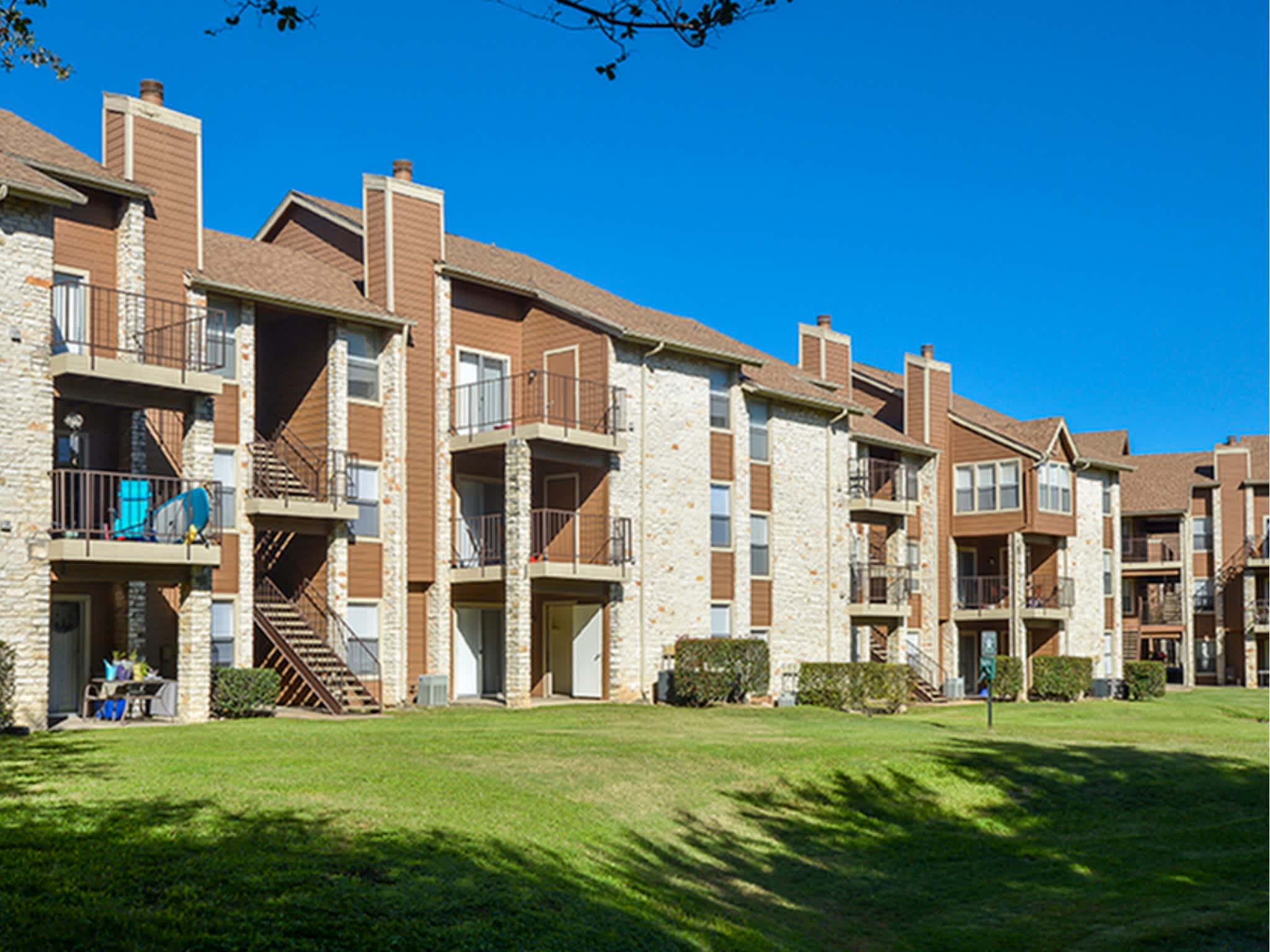 Willow Brook Apartment Homes – photo 5