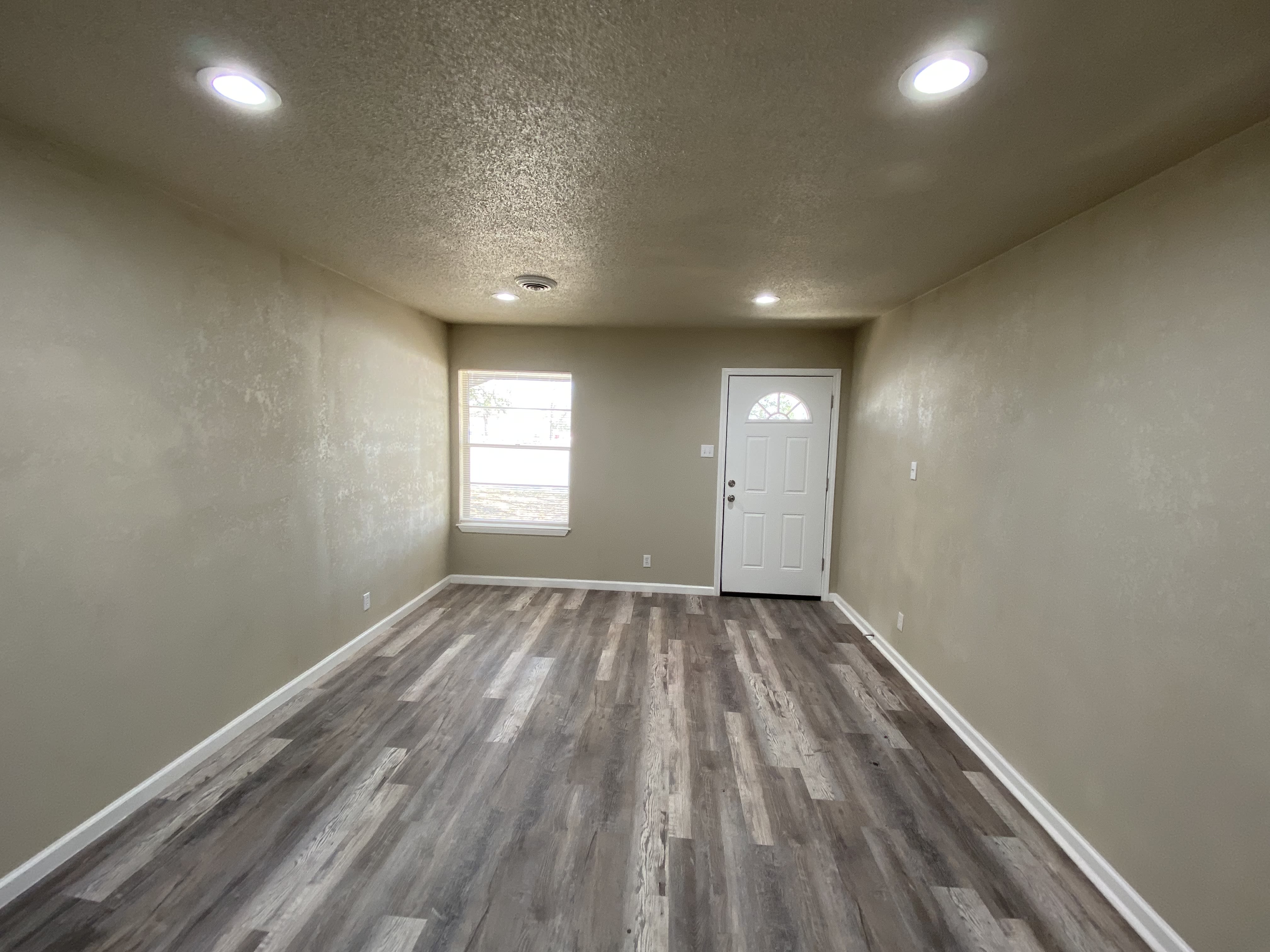 2030 Menard Highway – photo 4