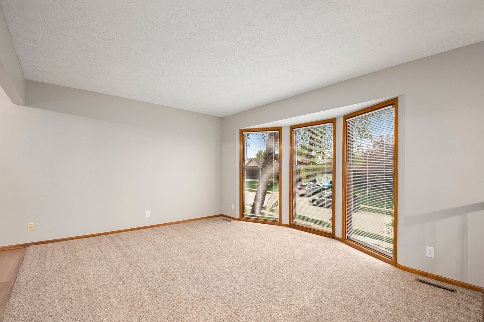 Millard School Rental – photo 4