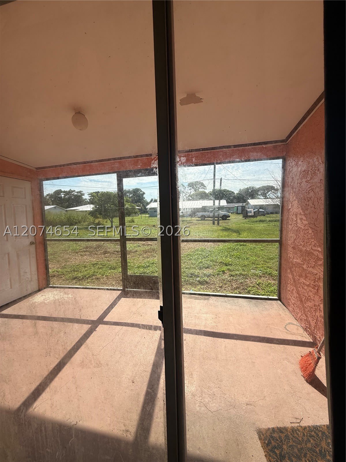 2679 Niagara Ave – photo 3
