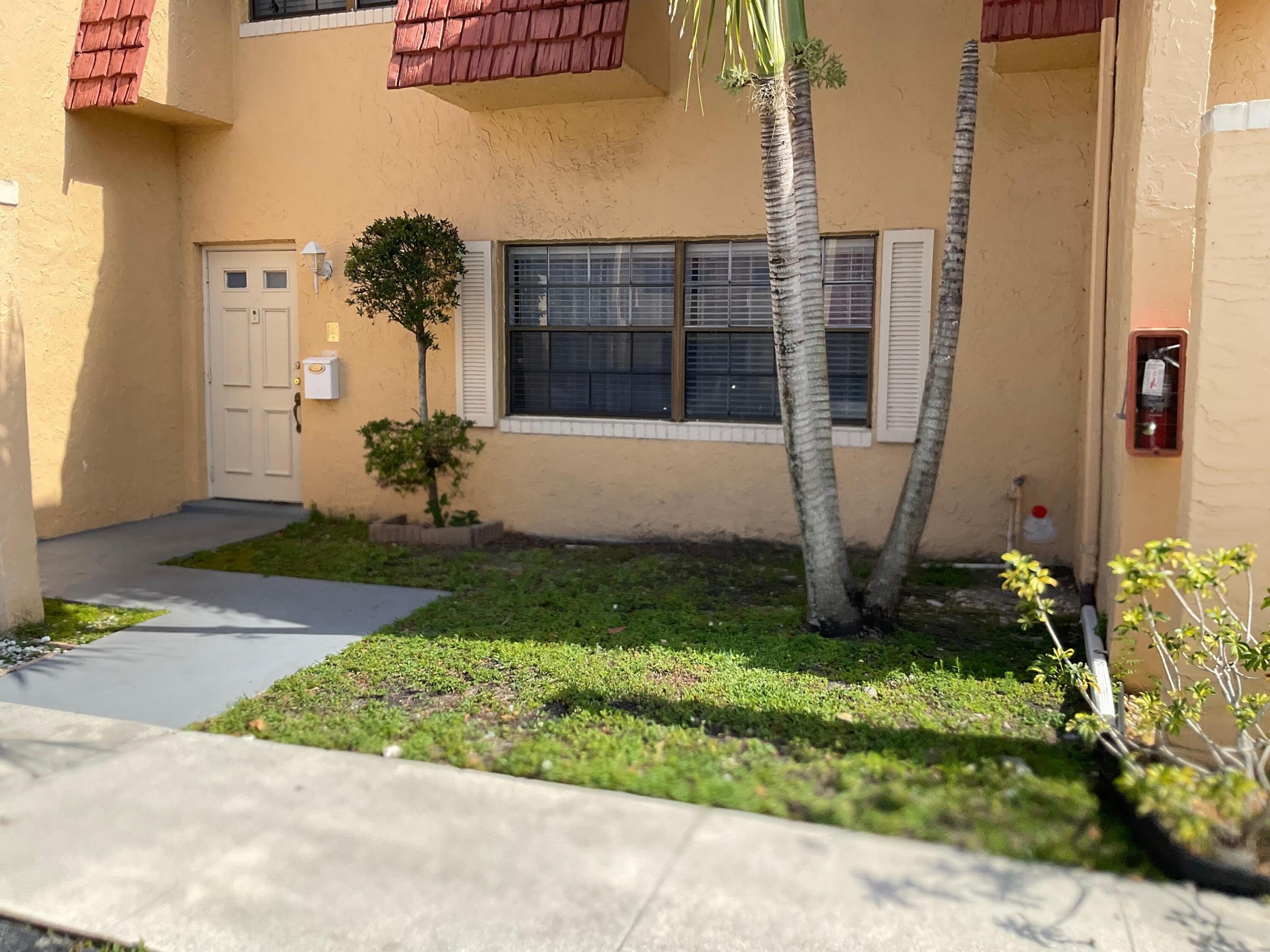64 Canterbury Lane – photo 4