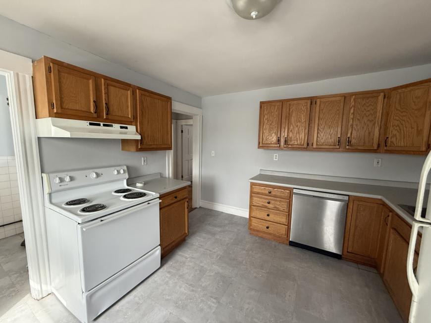 527 Gallivan Blvd. – photo 2
