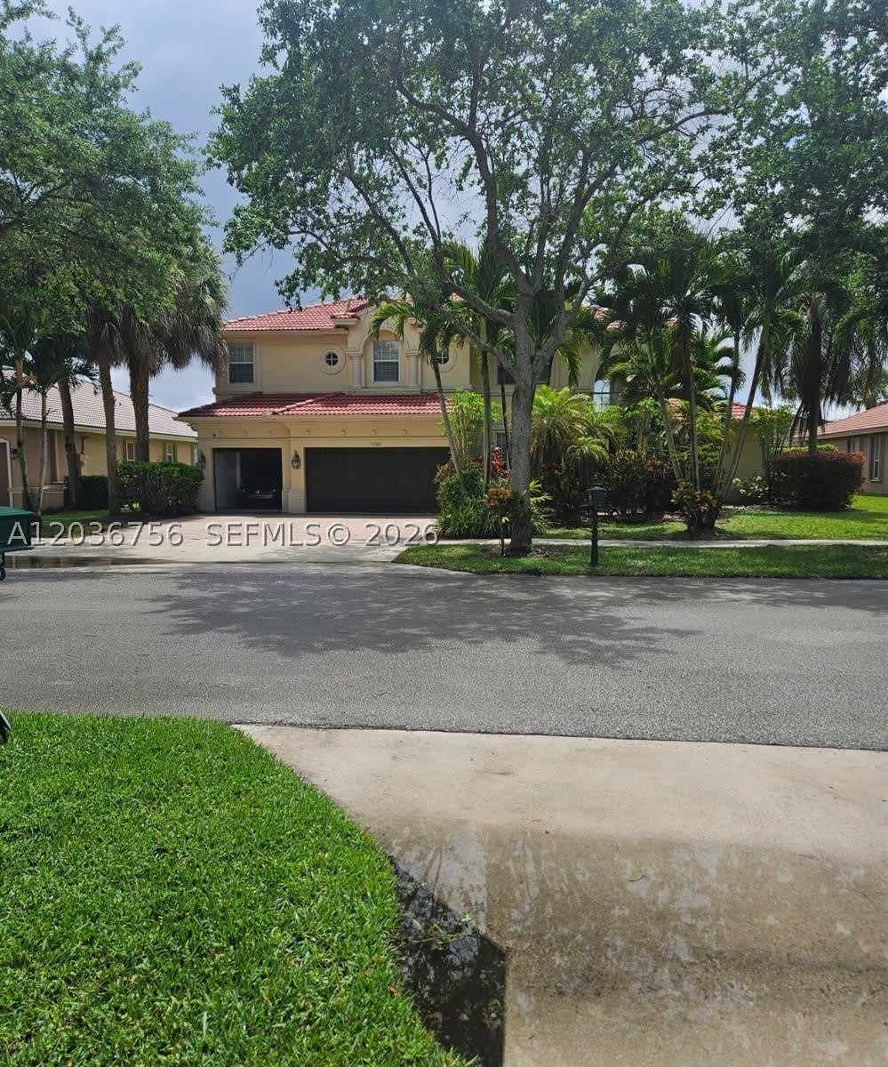13382 Lakepointe Cir – photo 2
