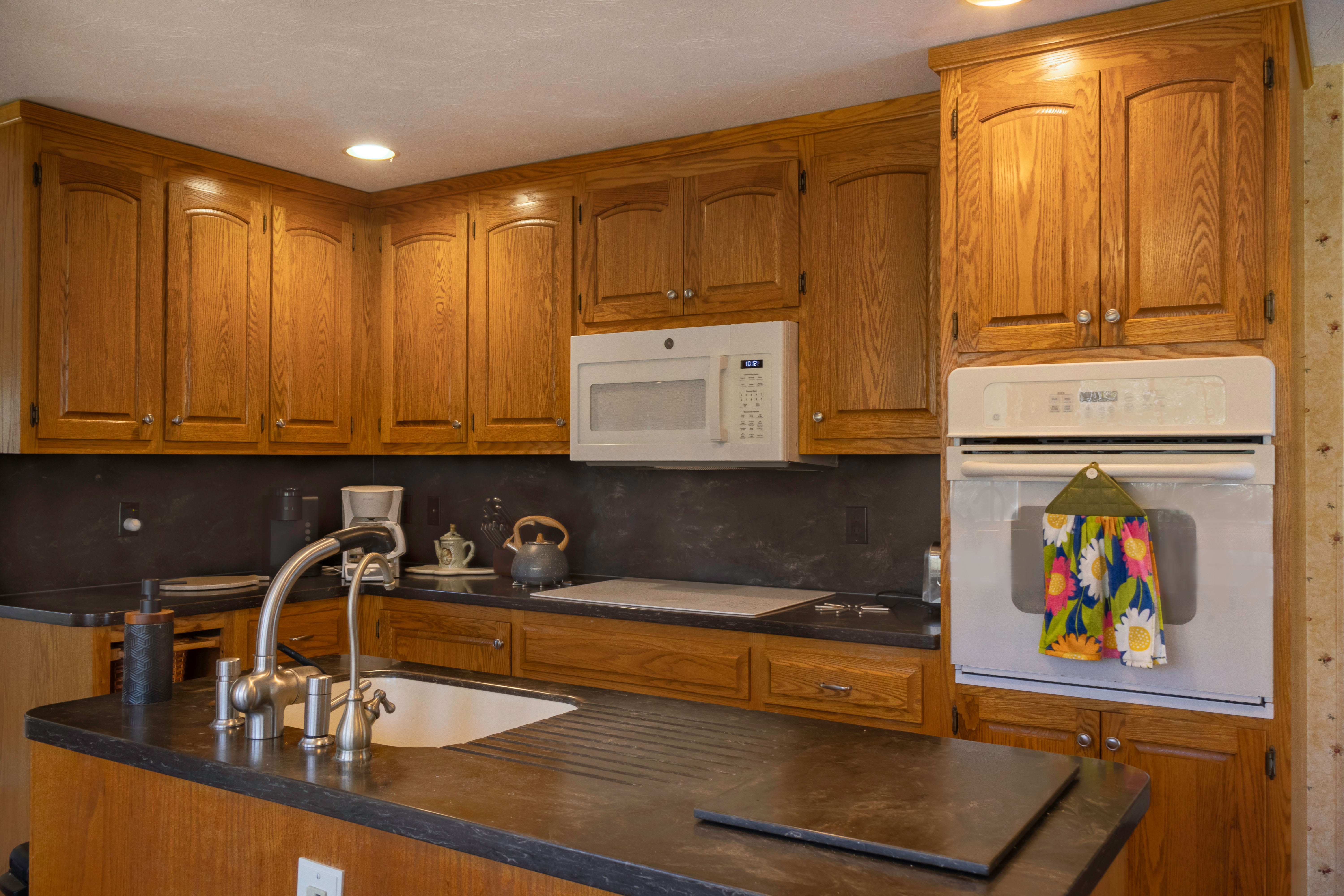 141 Harlow Rd – photo 2